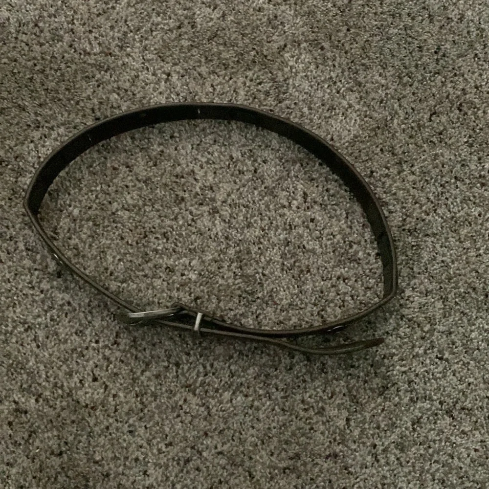 Genuine leather man made belt size small medium western cowboy